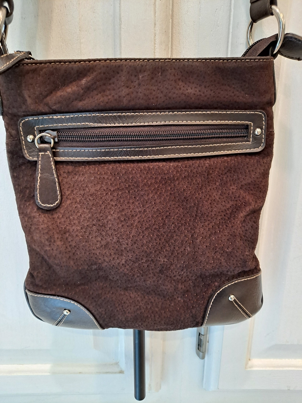 G.H. Bass & Co. Dark Brown Suede Crossbody Bag W/Faux Trim Boho Casual Western